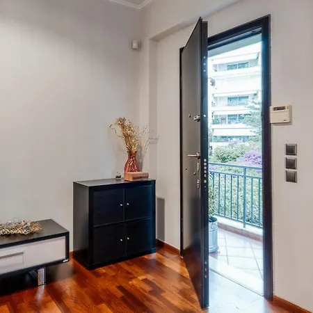 Riviera Bliss Apartment Athens